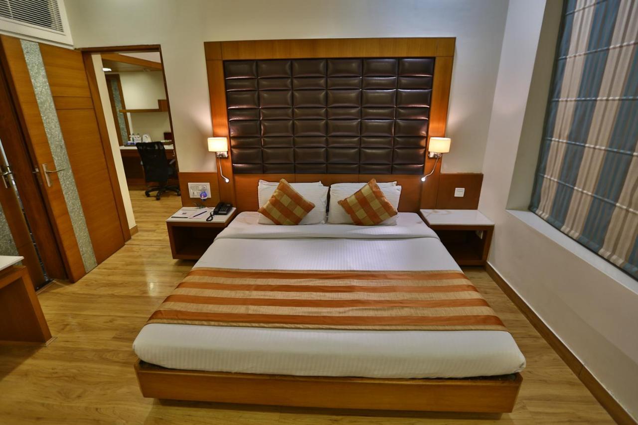 Comfort Inn Lucknow Exterior photo